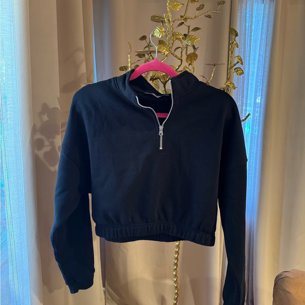 ootdFash Black Cropped Half-Zip Sweatshirt